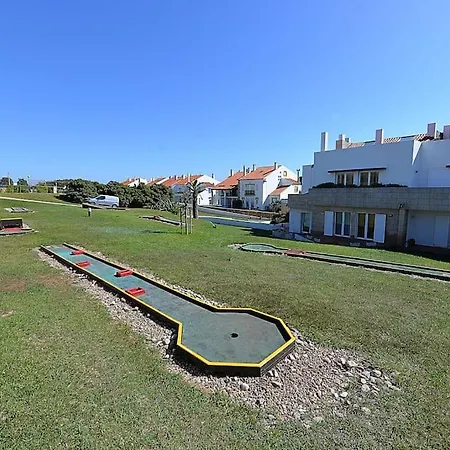 Blue - In Complex With 3 Pools *