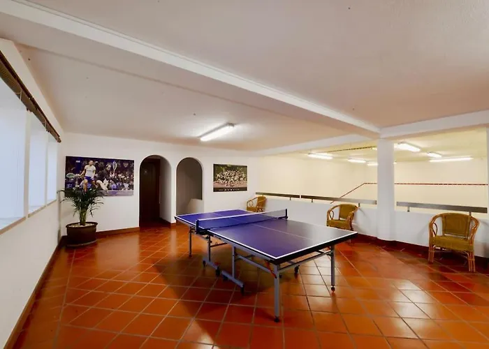 Blue - In Complex With 3 Pools * ساو مارتينهو دو بورتو