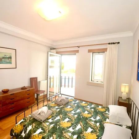 Blue - In Complex With 3 Pools